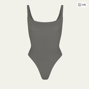 SKIMS Fits Everybody Square-Neck Bodysuit SZ MEDIUM